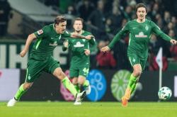 开云体育官网-球迷热议不来梅球员换队，对球队影响如何