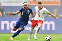 开云体育官方网站-欧洲足球赛场即将再度上演一场激烈碰撞