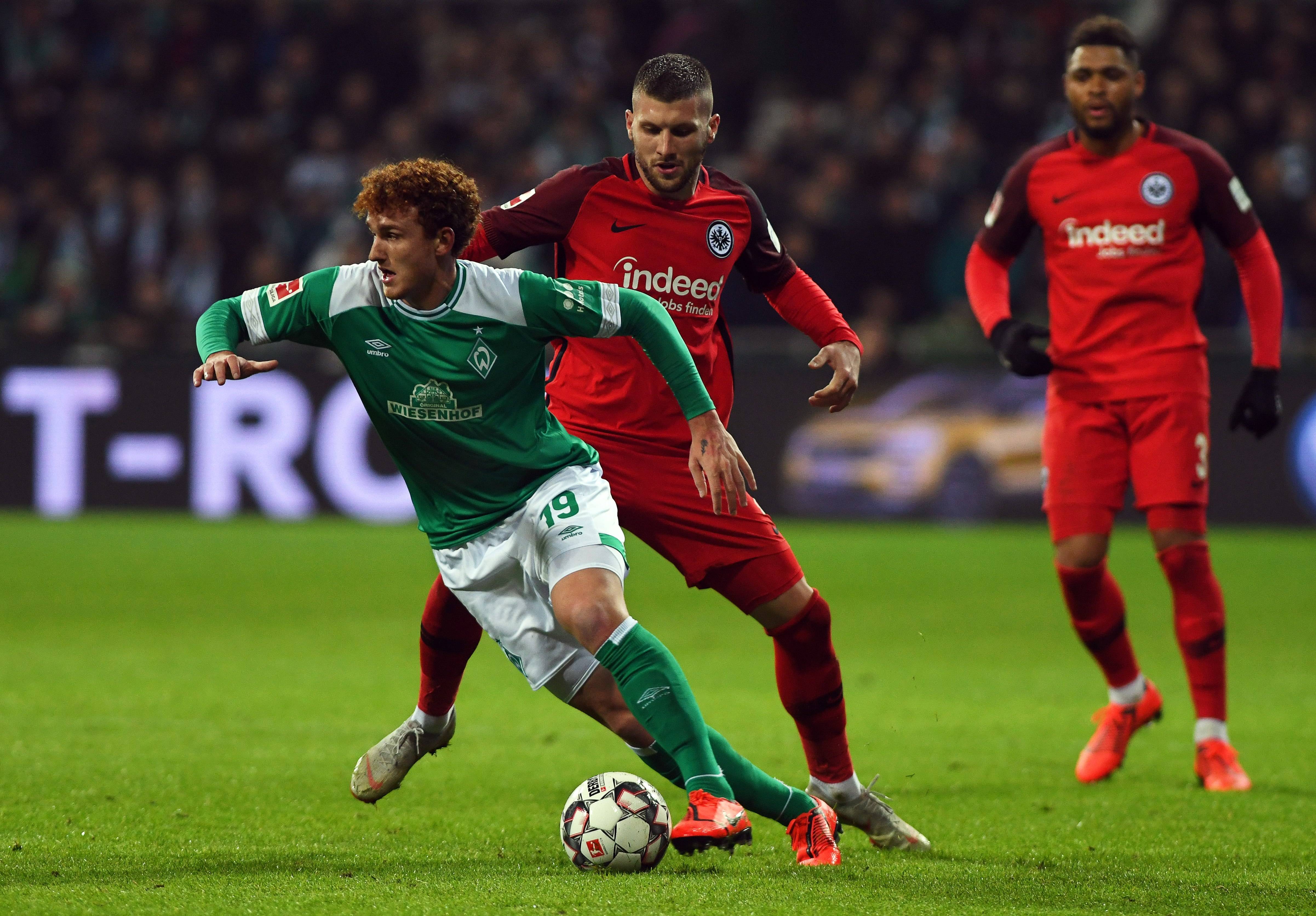 球迷热议不来梅球员换队，对球队影响如何