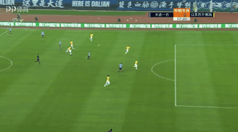 江苏苏宁主场逼平大连一方,取得重要分数 江苏苏宁主场逼平大连一方,取得重要分数