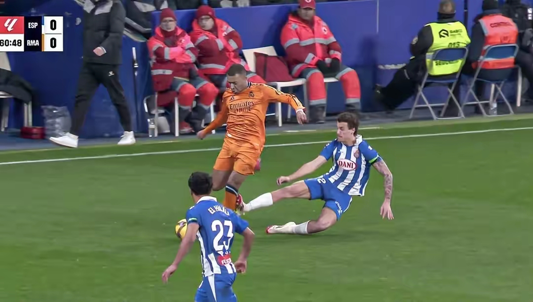 关于乌拉圭逆转西班牙,内马尔制霸全场的信息 关于乌拉圭逆转西班牙,内马尔制霸全场的信息