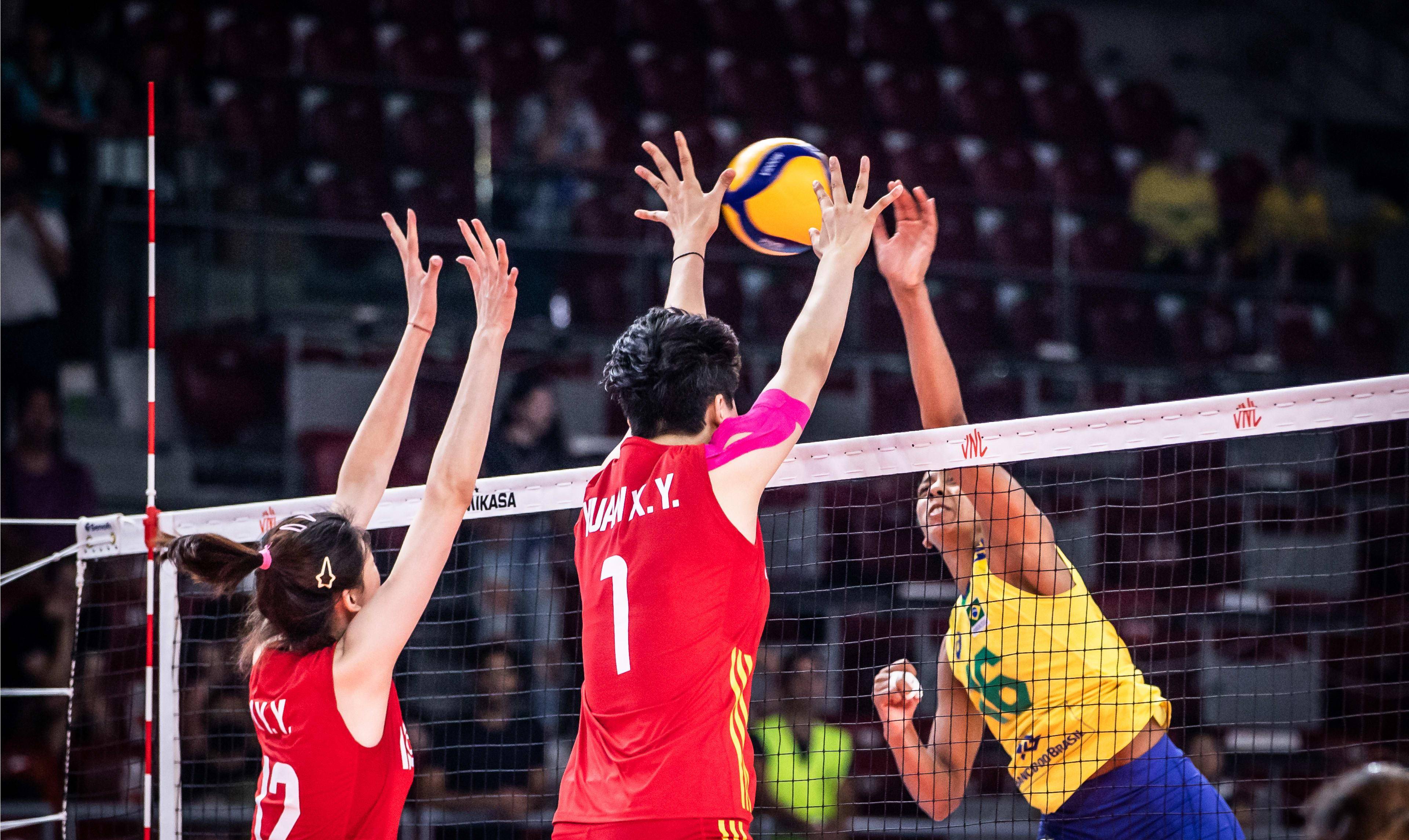 关于中国队翻盘日本队，李梓嘉带队取胜的信息