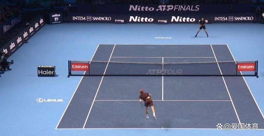 ATP总决赛碾压美网，兹维列夫点燃赛场